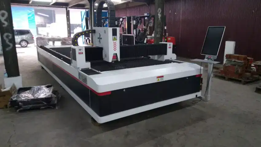Mesin fiber laser cutting 3000watt
