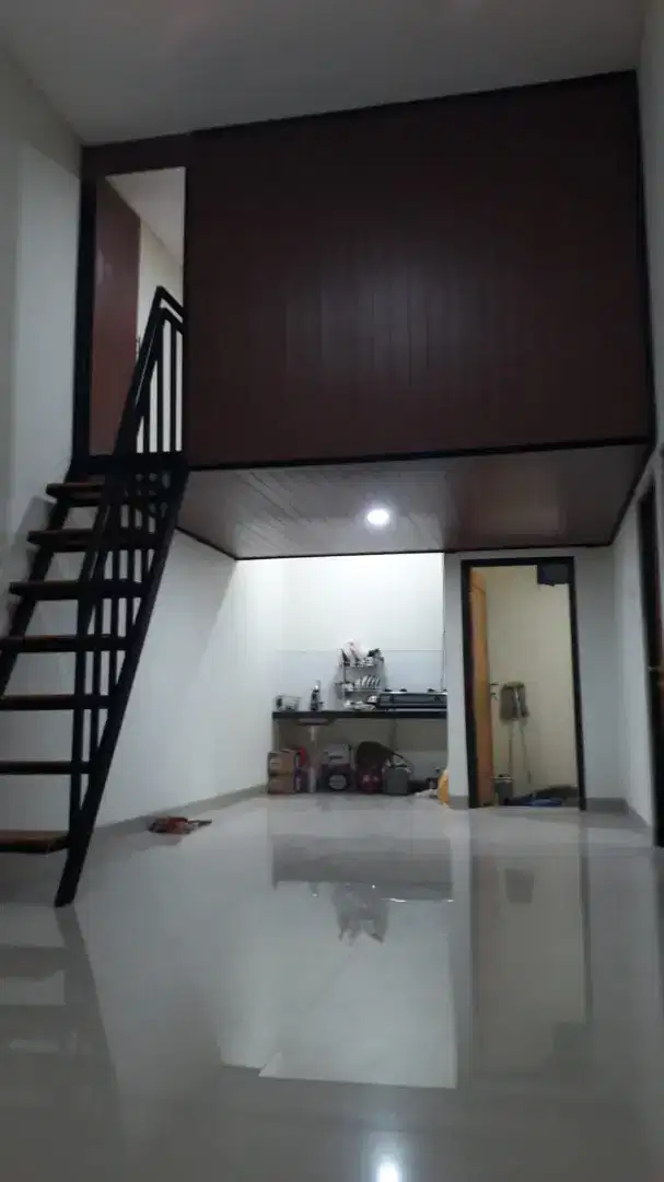 mezzanin/balkon untuk kamar