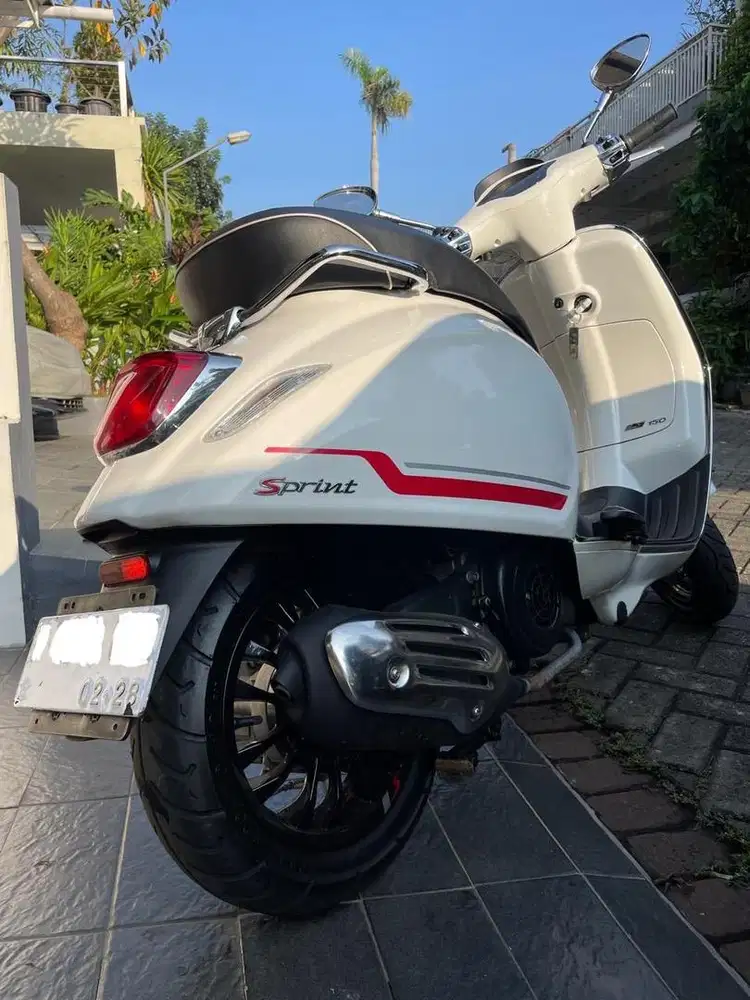 Vespa Sprint S IGET 150 ABS 2022/2023 Putih