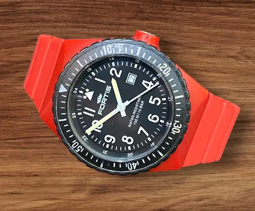 Fortis quartz ref.704.10.185.1 red