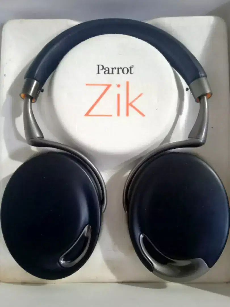 Headset / Headphone Parrot Zik Starck