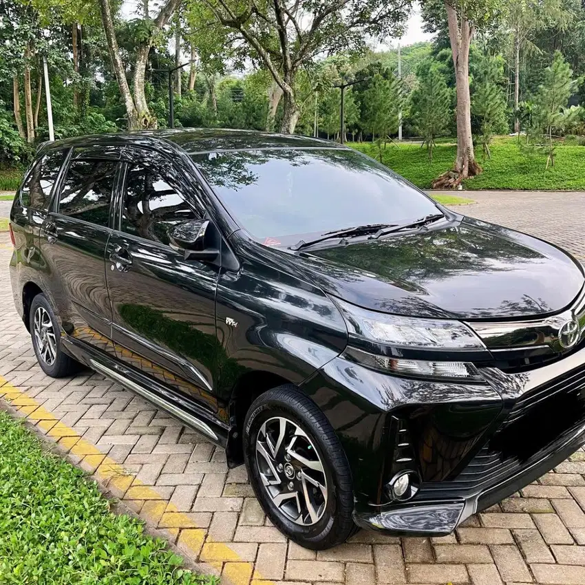 DIJUAL AVANZA VELOZ 1.5 MATIC 2019