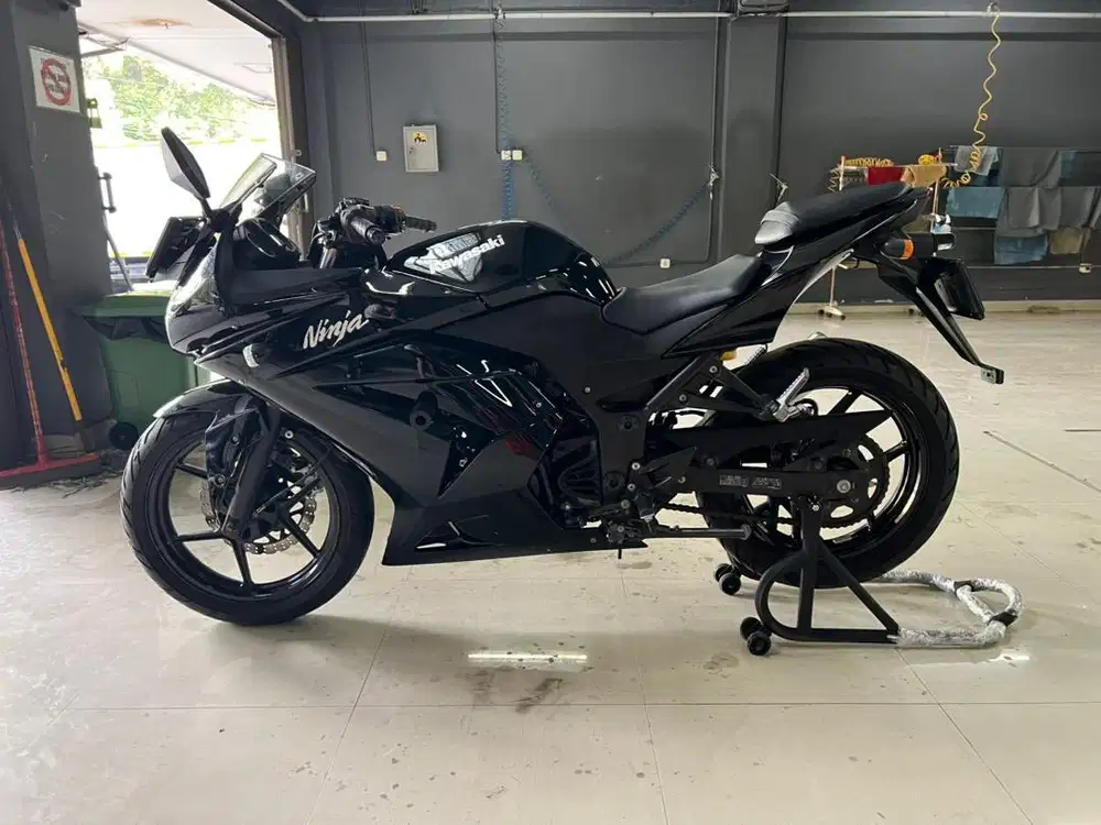 (Kondisi Super) Ninja 250 Karbu , Import Jepang Asli