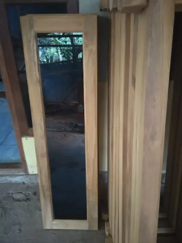 Jendela jati/daun jendela