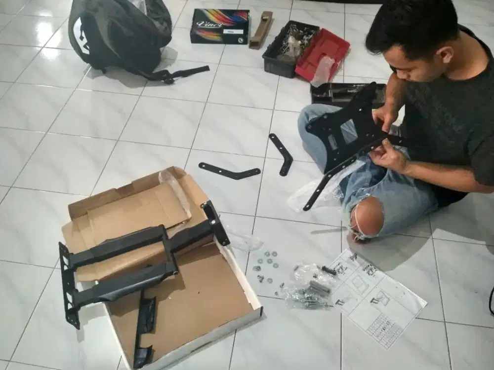 Pasang di Tembok Bracket / Braket / Breket TV