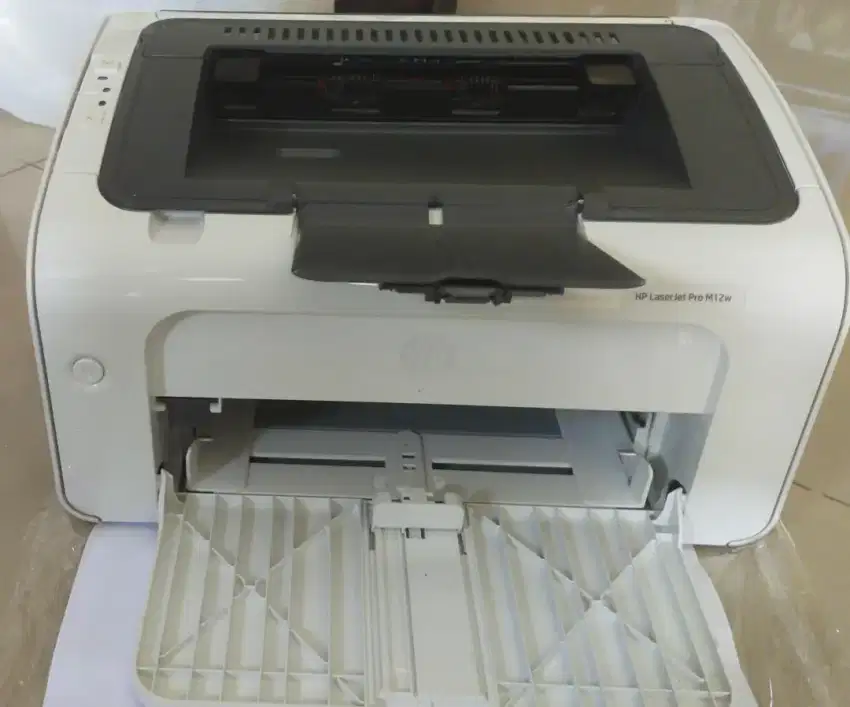 HP LaserJet pro M12w