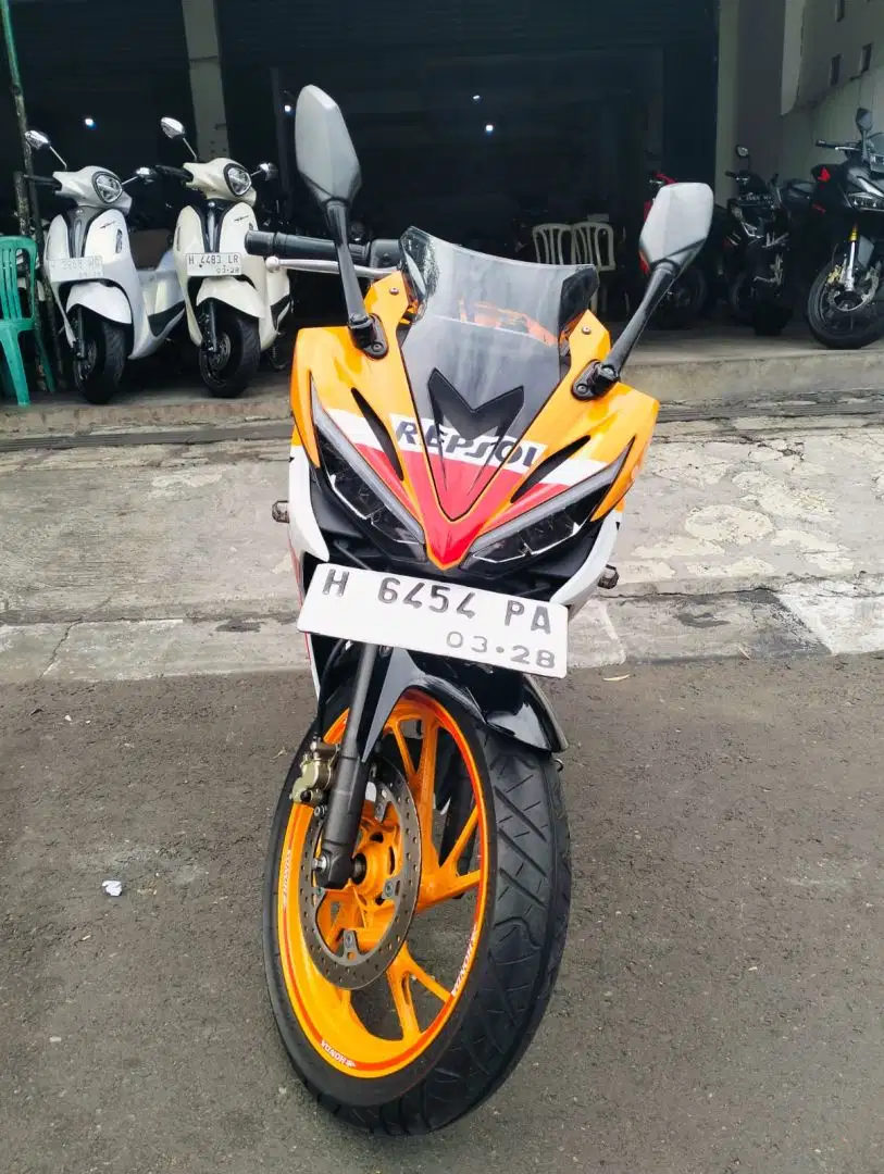 Honda CBR 150 Repsol