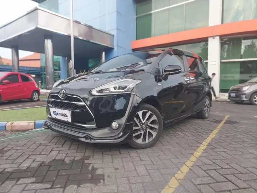 DP MURAH Toyota Sienta 1.5 Q Bensin Matic 2018 Hitam bax