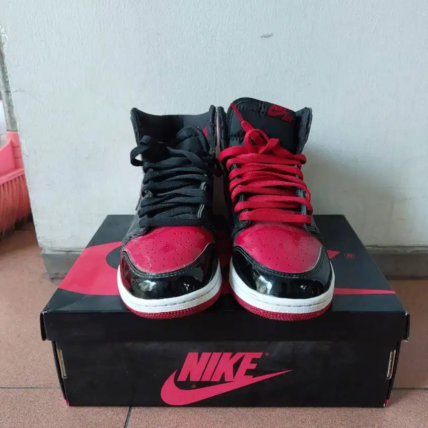 Preloved / Sneakers Second Wanita Air Jordan 1 Retro High OG GS Black
