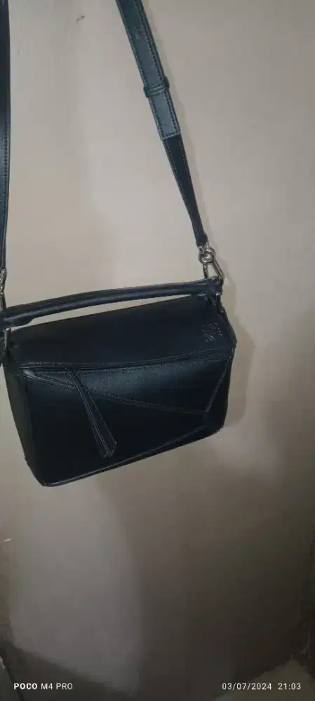 Tas Loewe puzzle medium black only