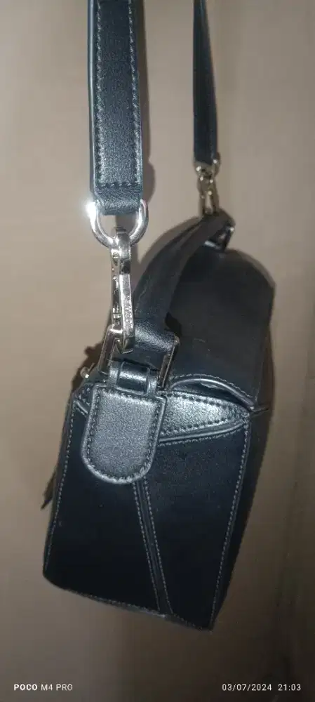 Tas Loewe puzzle medium black only