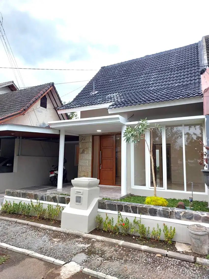 Rumah Adem di Perumahan Tugu Asri Palagan
