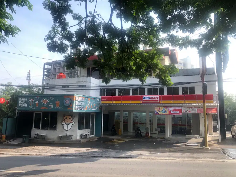Dijual rumah gedung komersial di tengah kota Semarang