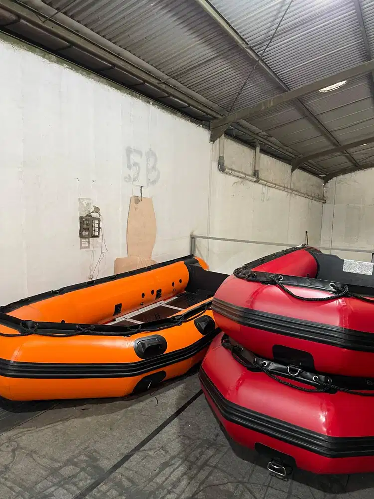 Perahu Karet Rescue SAR Banjir Mancing PVC OCEAN 430 Untuk 8 Orang