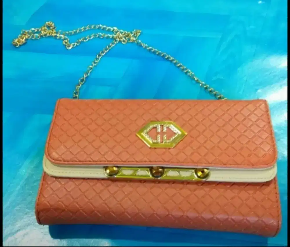 Dompet besar warna Oranye