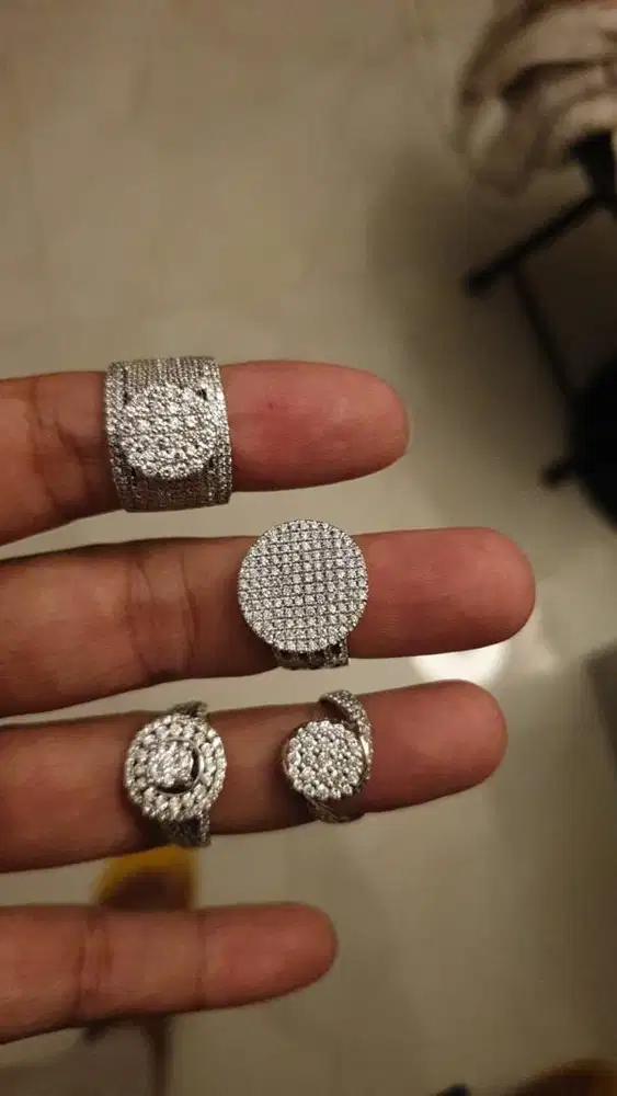 Menerima emas dgn kondisi putus patah surat hilang dan logam mulia dll