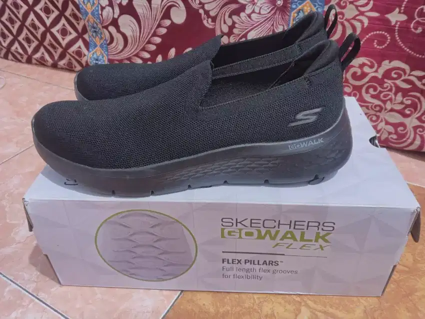 Sepatu Skechers Goflex