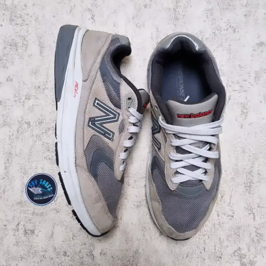 New Balance 880 Revlite