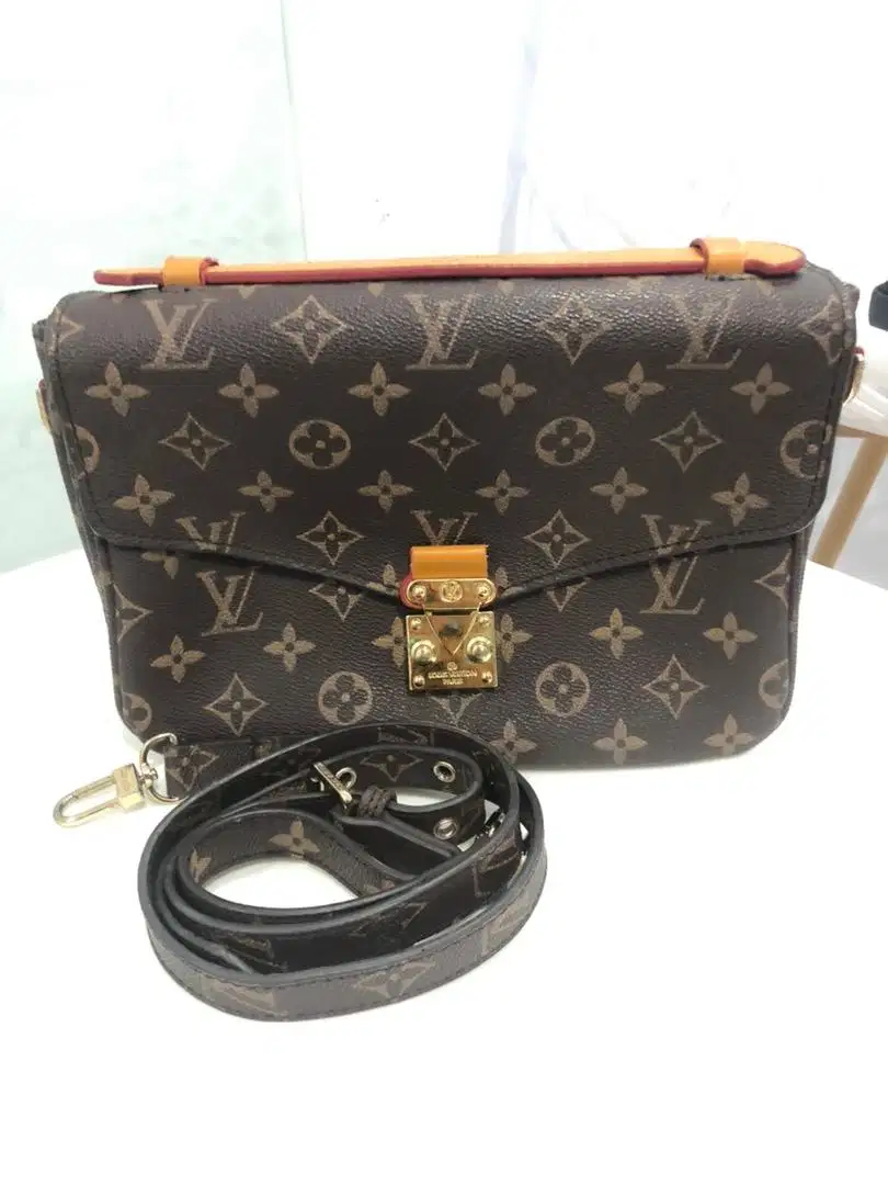 Louis Vuitton Premium Bag