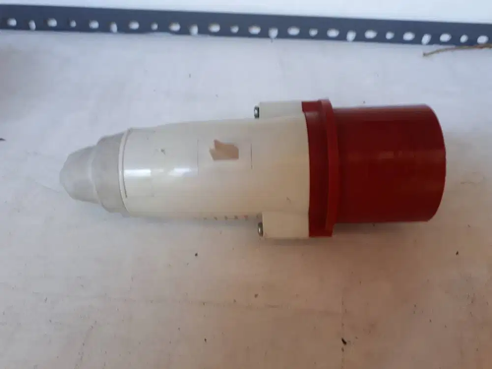 Legrand IP44 4-pin 32 A Mobile Socket 56128 (429B)