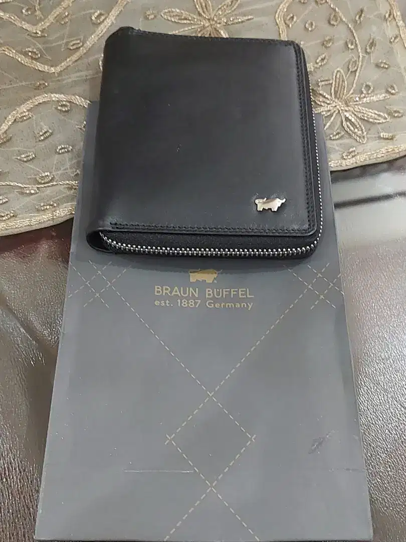 Dompet cowok Braun Buffel