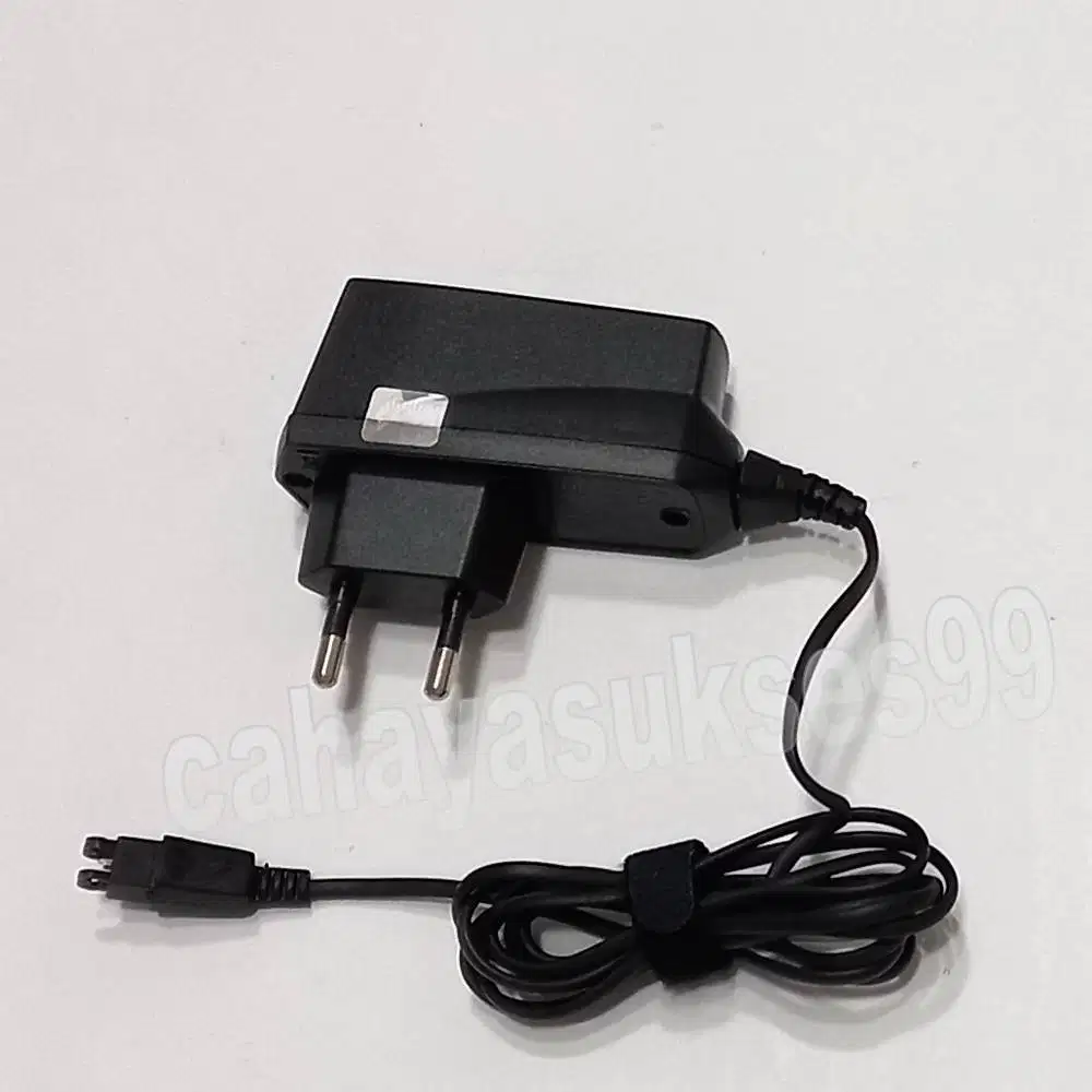 Charger Sony Ericsson K608i Z600 S700i Z300i T610 J210i Cas HP Jadul