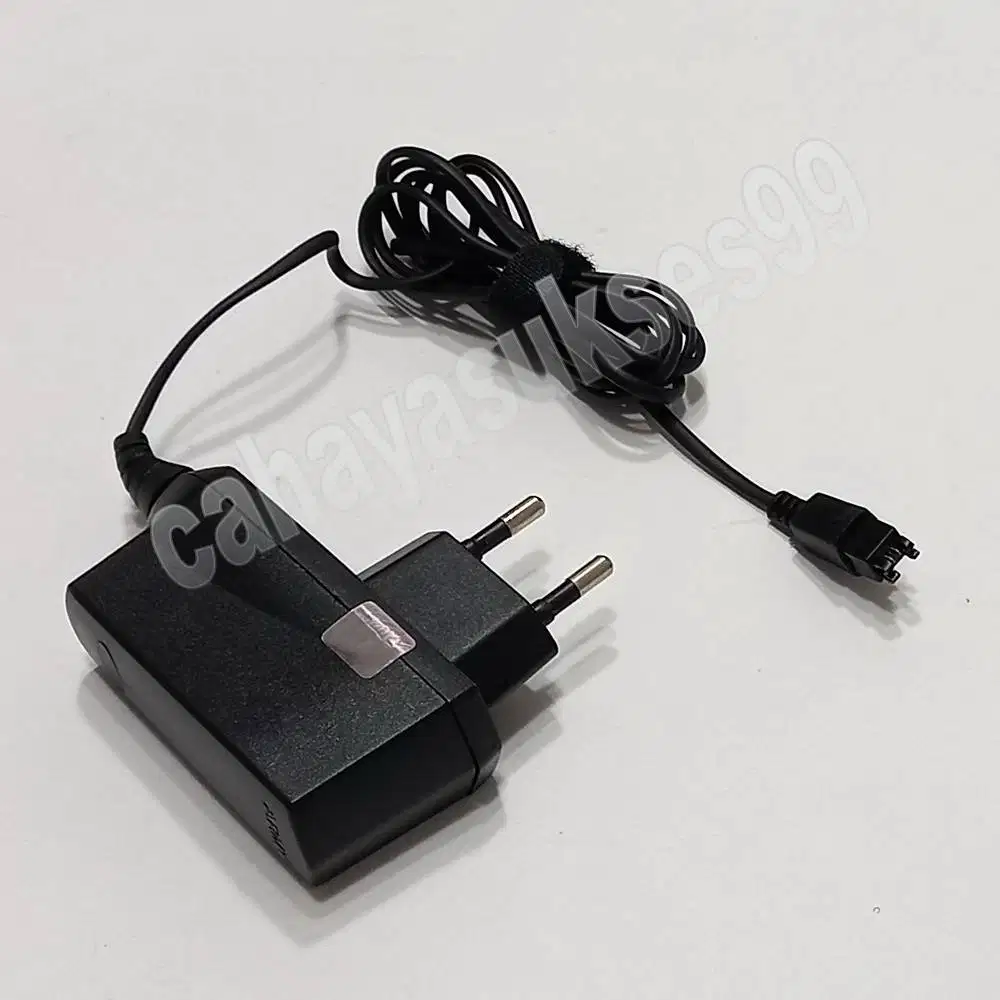 Charger Sony Ericsson K608i Z600 S700i Z300i T610 J210i Cas HP Jadul