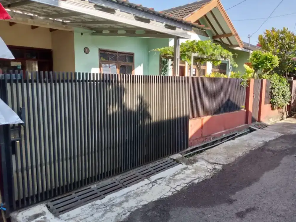 Rumah di perumahan Riung bandung butuh cepat dijual