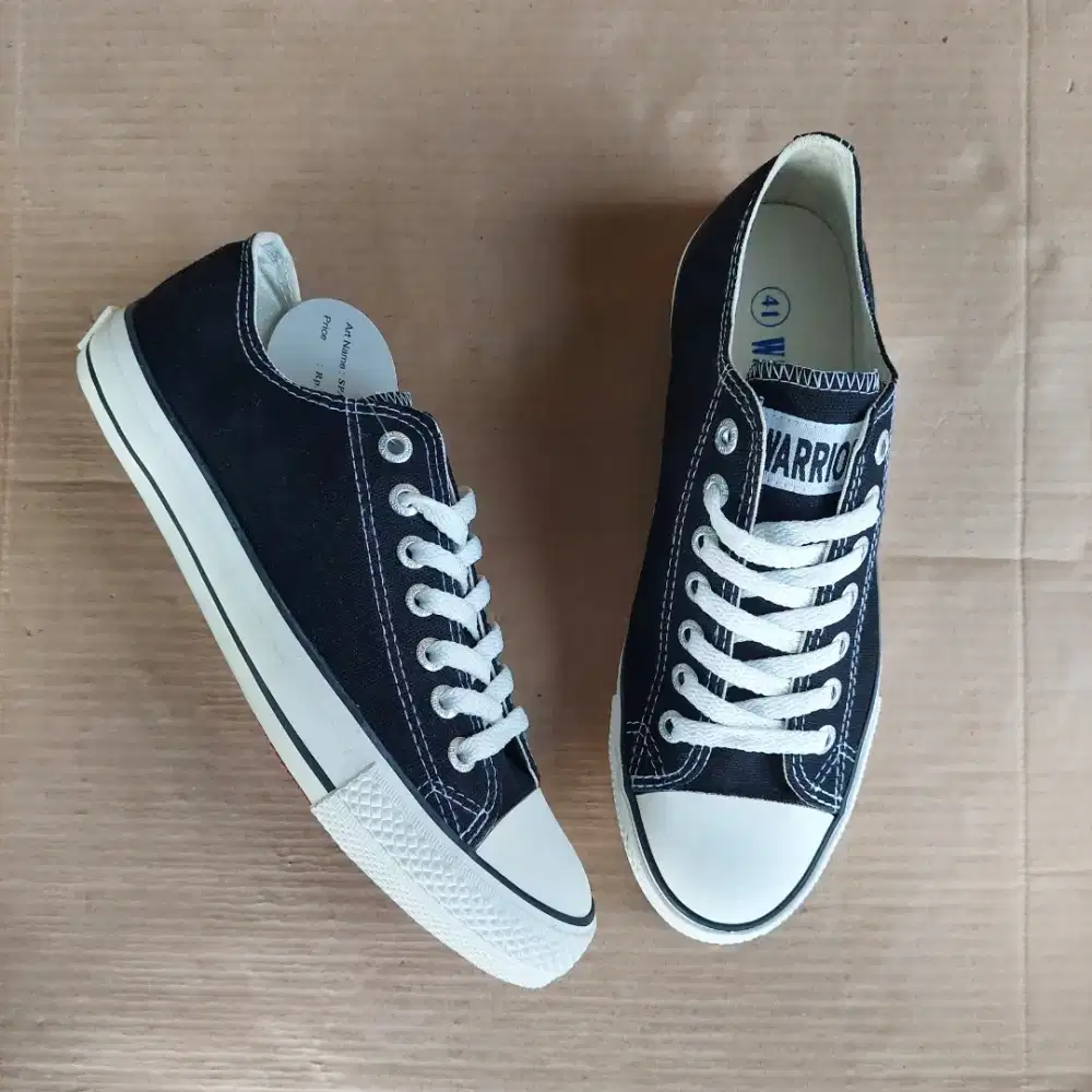 Sepatu Warrior Sparta Low Pendek Black White Sekolah Kerja