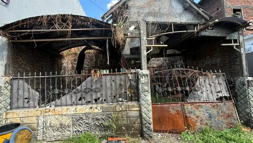 DIJUAL Rumah Hitung Tanah Murah Karangan Wiyung Surabaya