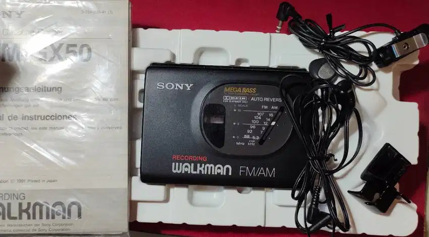 SONY WM-GX50 Recording Walkman FM/AM Radio Cassette-Corder (A-170)