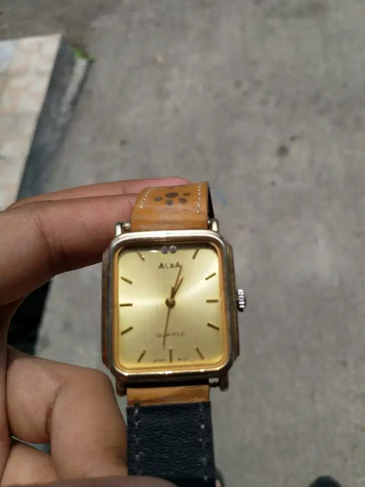 Jam Tangan ALBA Wanita