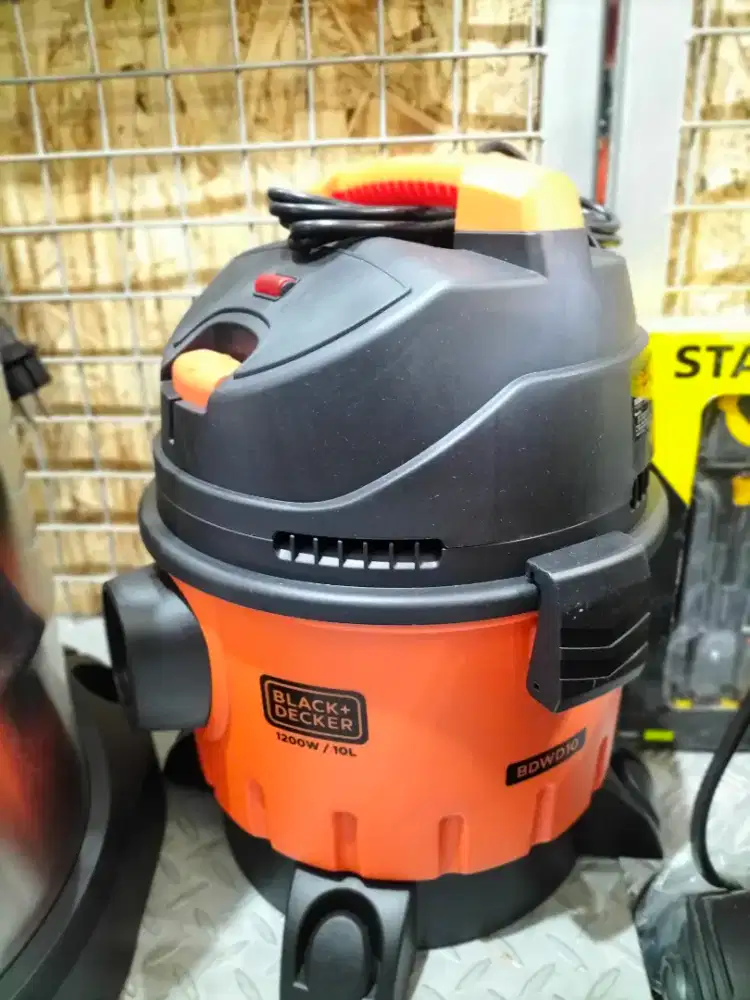 Penghisap debu 10 liter black Decker bdwd10