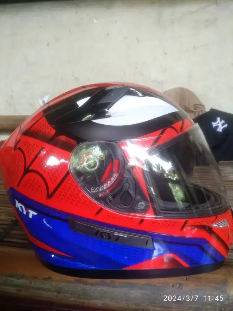 Helm KYT k2r spider