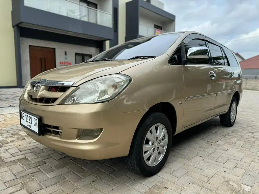 Kijang Innova 2.0 G bensin matic 2006