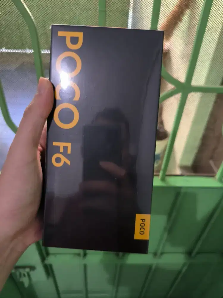 Poco f6 ram 12/512gb