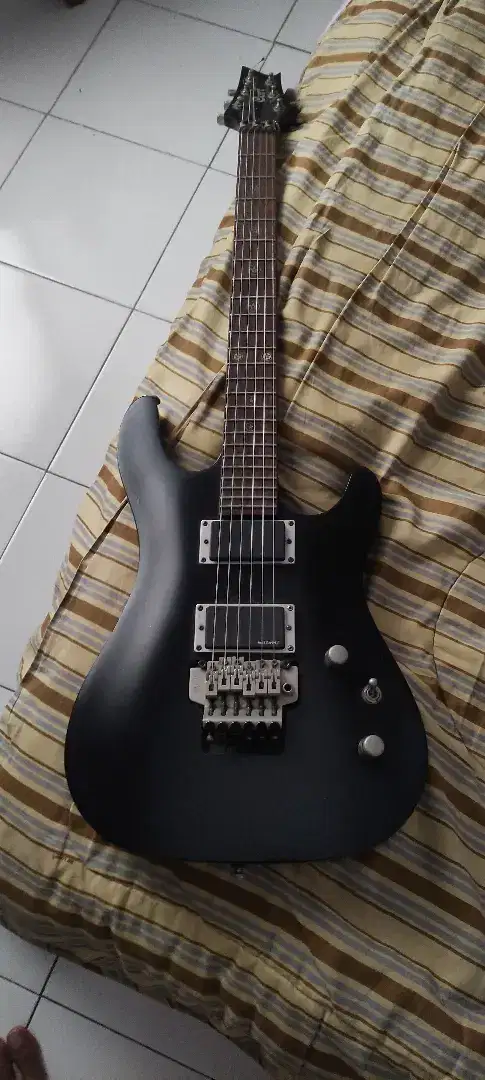 Cort Evl K-4 black satin