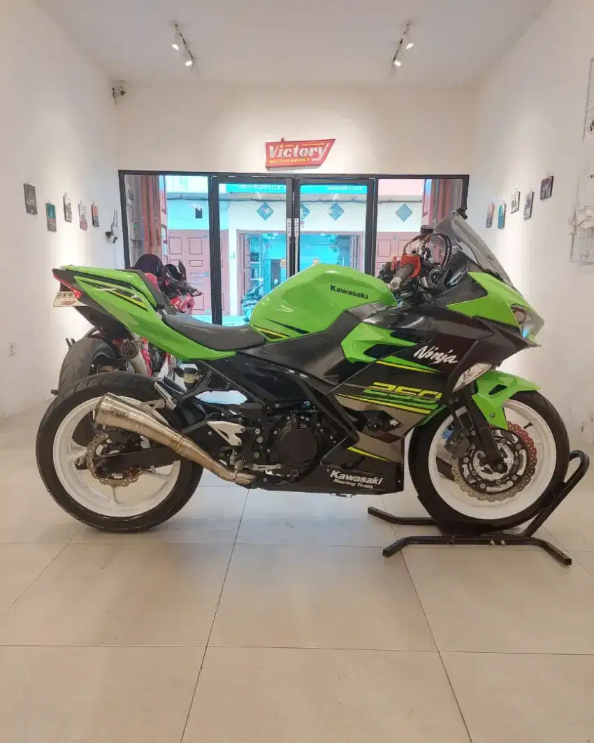 Kawasaki Ninja 250 FI KRT SE 2018 Warna Hijau NINJA250FI 250CC SPORT