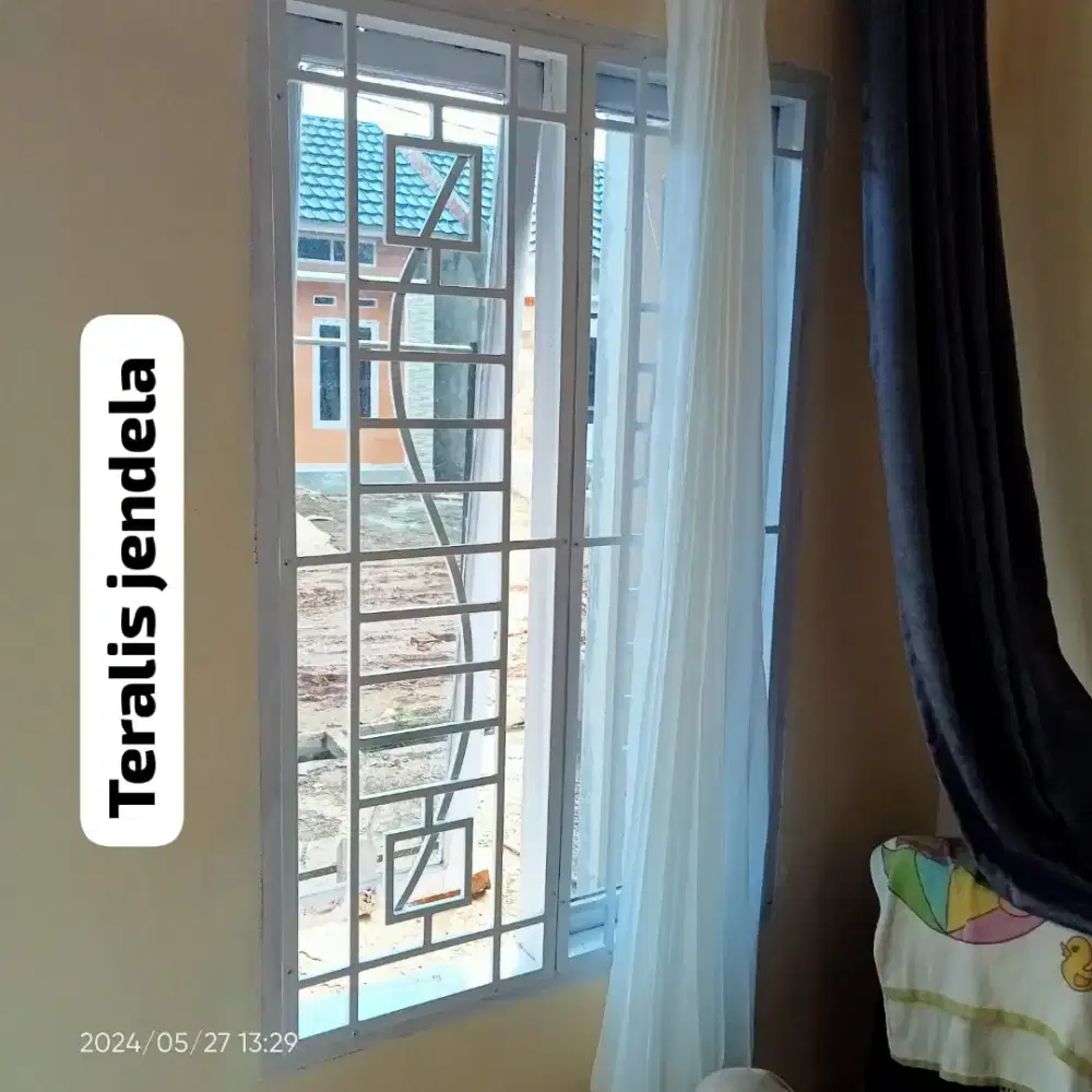 Teralis,pagar pintu lipat