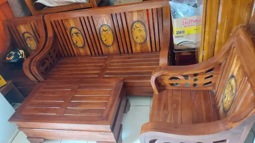 Kursi tamu sudut kayu jati
