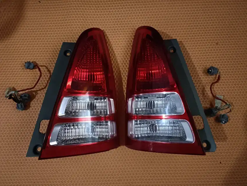 Lampu belakang Original Innova 2004, 2005, 2006, 2007,  2008