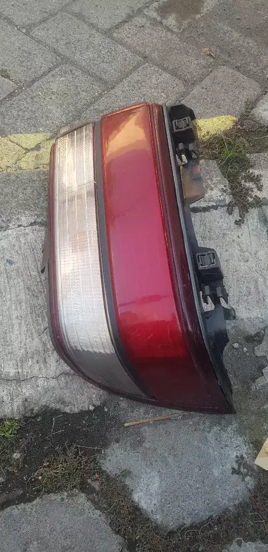 stoplamp tyc copotan kiri Toyota corolla great