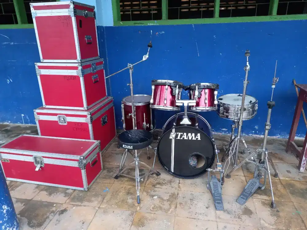 Hardcase drum ukuran kick 20, snare 14, tom 10 & 12, floor 14,
