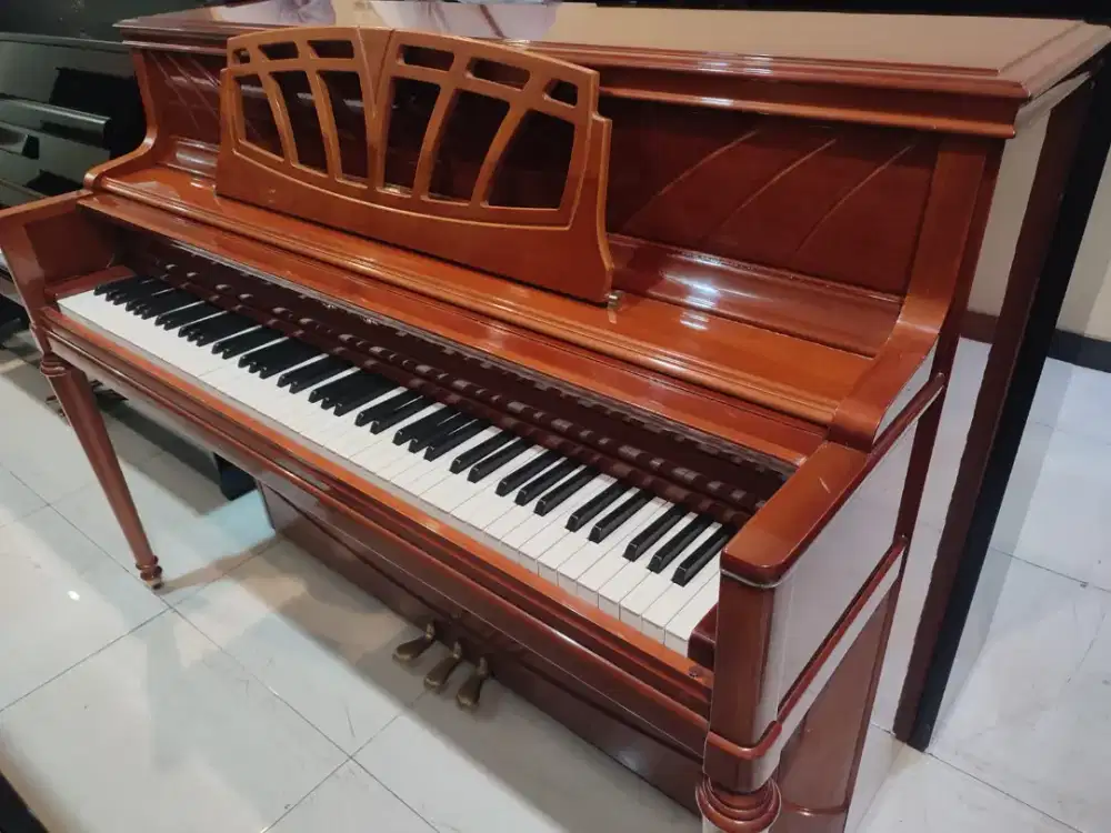 Piano Young Chang YC110
