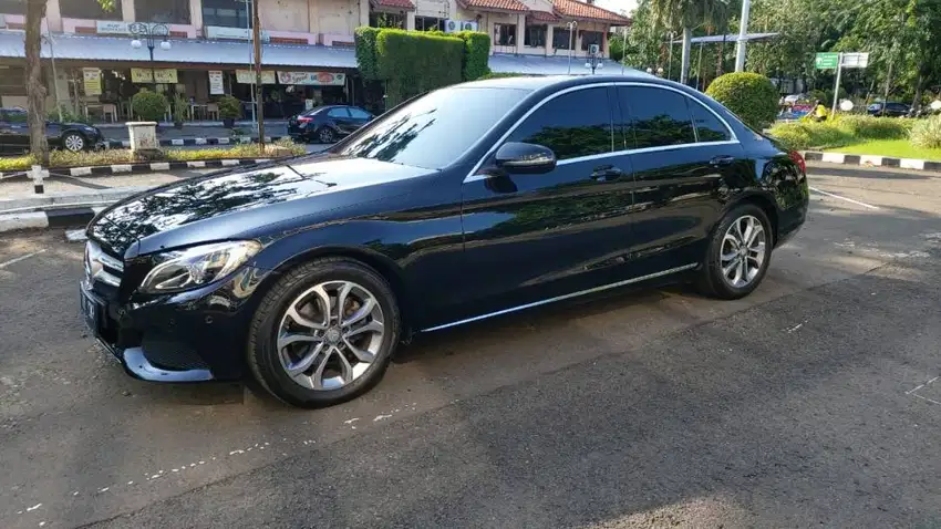 Mercedes Benz C200-W205