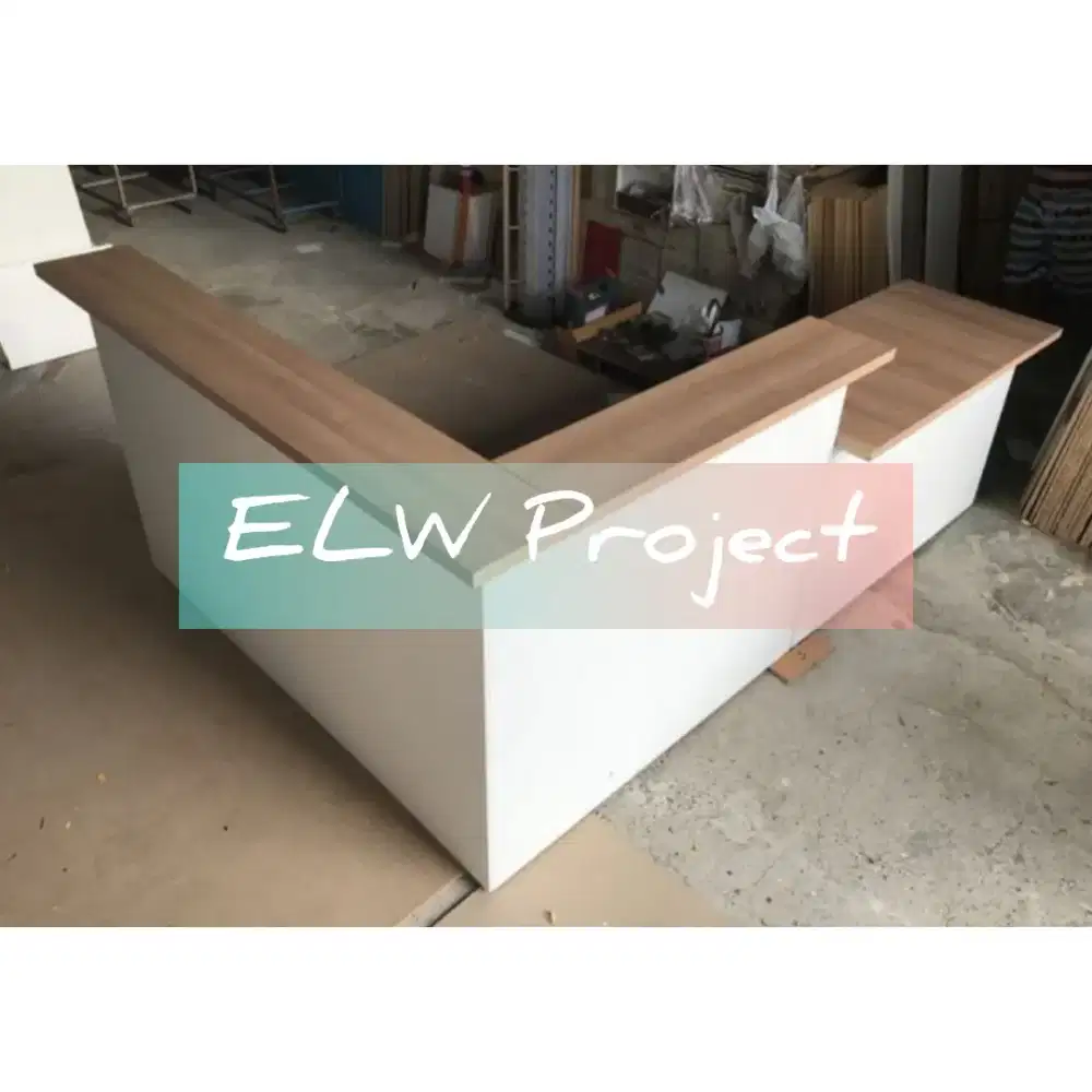 Meja kursi perlengkapan usaha kantor dan rumah