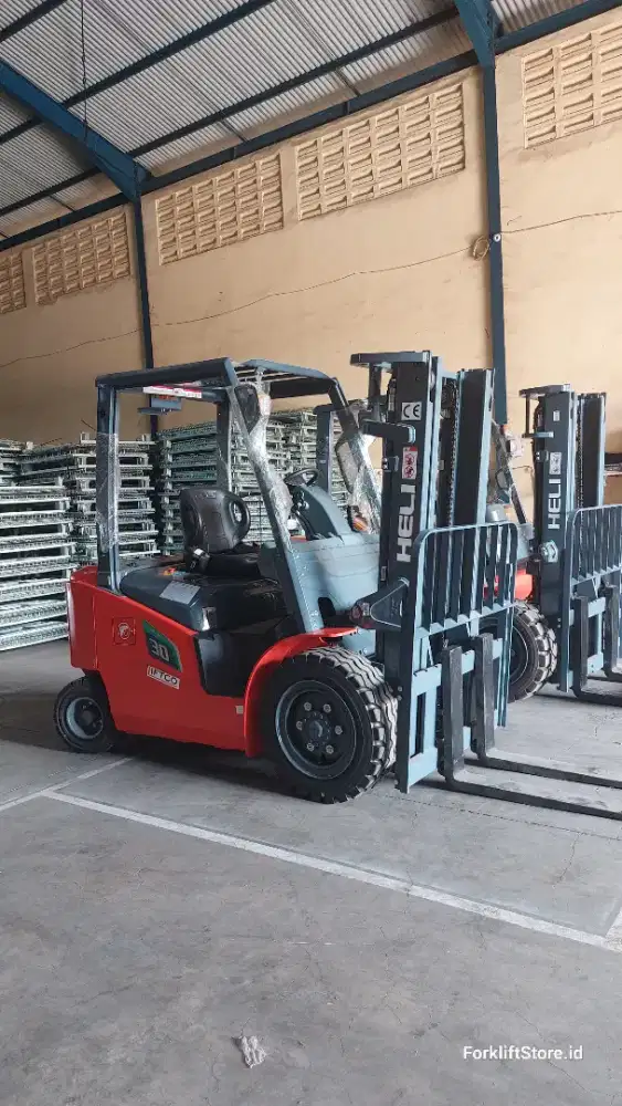 Forklift Batrai Lithium 3 Ton Fast Charging merk Heli di sidoarjo