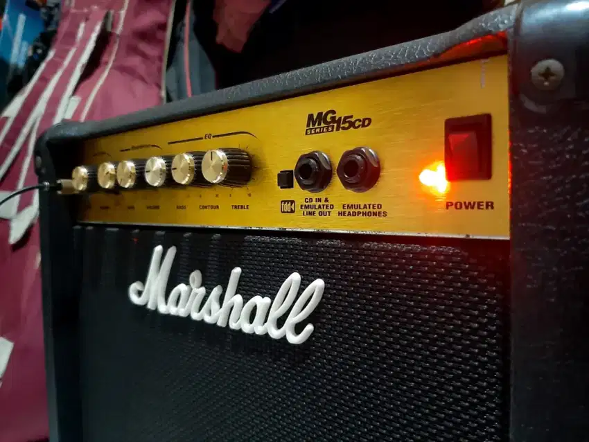 Ampli gitar marshall mg15cd distorsi