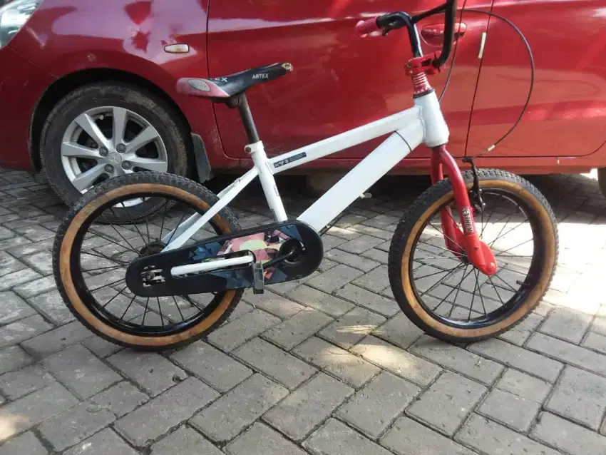 Sepeda BMX anak uk 18