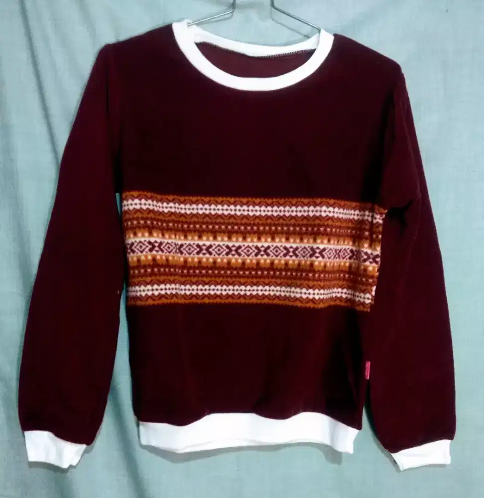 Atasan lengan panjang wanita